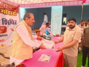 Sri Dungargarh के गुसांईसर बड़ा गाँव में गोदारा की पुण्यतिथि पर विशाल रक्तदान शिविर, युवाओं में उत्साह,151 ने किया रक्तदान 