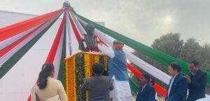 Arjun Ram Meghwal ने एमजीएस विवि में डॉ. अंबेडकर की प्रतिमा का अनावरण किया
