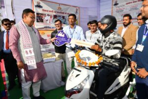 समृद्ध राजस्थान की सशक्त बुनियाद: लूणकरणसर में CM भजनलाल शर्मा ने 719 करोड़ से अधिक के विकास कार्यों का किया लोकार्पण-शिलान्यास