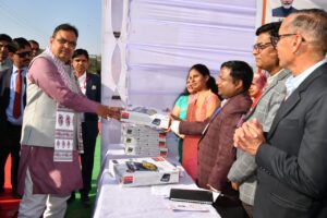 समृद्ध राजस्थान की सशक्त बुनियाद: लूणकरणसर में CM भजनलाल शर्मा ने 719 करोड़ से अधिक के विकास कार्यों का किया लोकार्पण-शिलान्यास