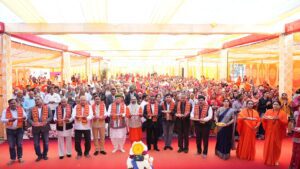 श्री कृष्ण कथा में अर्जुन राम मेघवाल ने भजन सुनाकर किया मंत्रमुग्ध, पूगल रोड पर भव्य आयोजन