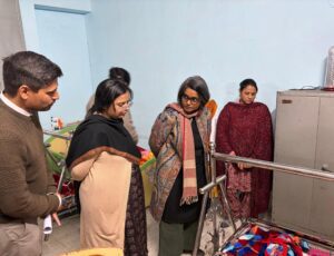 जिला कलेक्टर नम्रता वृष्णि ने राजकीय बालिका गृह का किया निरीक्षण