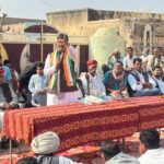 नई मनरेगा व्यवस्था के विरोध में लूणकरणसर में मनरेगा बचाओ संग्राम यात्रा, नाथूसर से तीसरे चरण के चौथे दिन हुई शुरुआत