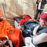 खेजड़ी बचाओ आंदोलन ने पकड़ा जोर: 36 घंटे से आमरण अनशन जारी, संतों के संकल्प के आगे प्रशासन असमंजस में