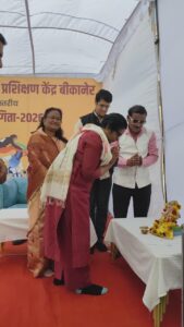 बीकानेर में विशेष पैरा एथलेटिक्स प्रतियोगिता आयोजित, जिला कलेक्टर नम्रता वृष्णि ने किया शुभारंभ