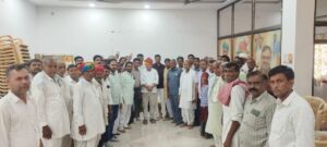 धीरदेसर चोटियान–मोमासर सड़क स्वीकृति पर ग्रामीणों ने विधायक ताराचंद सारस्वत का किया अभिनंदन