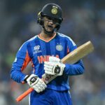 Du Plessis to Abhishek: Be aware of opposition plans, keep out the noise