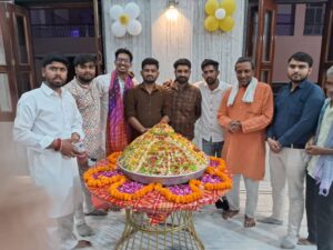 लूणकरणसर में हनुमान जन्मोत्सव पर श्रेयांस बैद द्वारा दिव्य ज्योत प्रज्वलित, मंदिर परिसर में उमड़ा श्रद्धालुओं का सैलाब