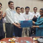 कलेक्ट्रेट कर्मचारी संघ ने किया निवर्तमान जिला कलेक्टर नम्रता वृष्णि का अभिनन्दन, दी भावभीनी विदाई