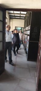 जिला कलेक्टर ने पुस्तकालय व संग्रहालय का किया निरीक्षण