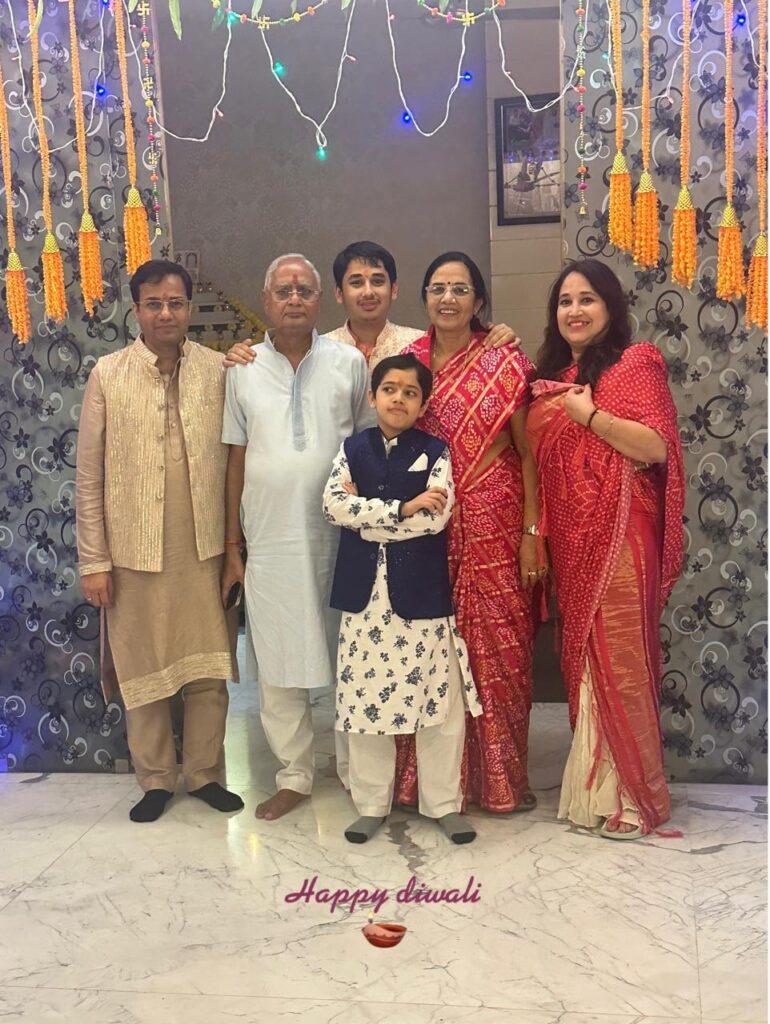 श्रीडूंगरगढ़ निवासी कोलकाता प्रवासी भव्य पुगलिया ने 12 वी कक्षा में 99,75% ए आई आर 2 प्राप्त कर समाज परिवार और गांव का नाम रोशन किया