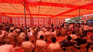 बेरासर ग्राम विकास चौपाल में ज्योति मिर्धा व ताराचंद सारस्वत ने ग्रामीणों से किया संवाद