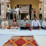 जिला कलेक्टर ने रायसर में ग्राम रथ अभियान का किया निरीक्षण, संध्या चौपाल में सुनी ग्रामीणों की समस्याएं