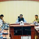 विभिन्न विभागों के अधिकारी आपसी समन्वय से कार्य करते हुए बजट घोषणाओं की जल्द क्रियान्विति सुनिश्चित करें- निशांत जैन, जिला कलेक्टर