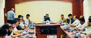 विभिन्न विभागों के अधिकारी आपसी समन्वय से कार्य करते हुए बजट घोषणाओं की जल्द क्रियान्विति सुनिश्चित करें- निशांत जैन, जिला कलेक्टर