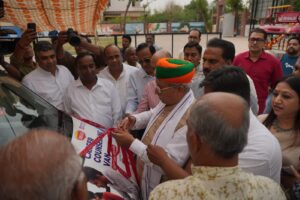 केंद्रीय मंत्री अर्जुन राम मेघवाल ने 'करियर काउंसलिंग वैन' का किया शुभारंभ, निर्विकल्प फाउंडेशन द्वारा बीकाजी के सहयोग से होगा संचालन