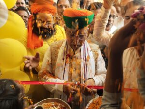 केंद्रीय मंत्री अर्जुन राम मेघवाल की पहल पर हुडको ने 40 सरकारी विद्यालयों को दिए इंटरेक्टिव पैनल और ड्यूल डेस्क