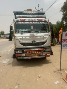 अवैध जिप्सम खनन पर बड़ी कार्रवाई: जेसीबी और डंपर जब्त, 3.30 लाख रुपये की शास्ति