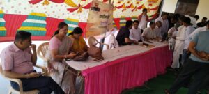 ग्रामीण सेवा शिविर में किसानों को मिले बीज मिनीकिट, विभागों ने दी योजनाओं की जानकारी