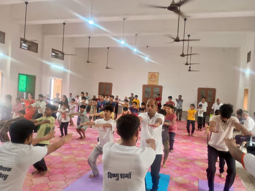 महापुरुष समारोह समिति के तत्वावधान में सात दिवसीय निःशुल्क बाल योग समर कैंप शुरु