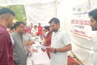 जिला कलक्टर ने ग्रामीण एवं शहरी सेवा शिविरों का किया निरीक्षण