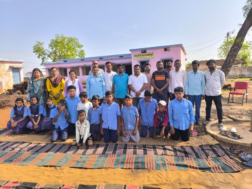 ग्राम सोमाईखुर्द शाला में योग दिवस पर उमड़ा उत्साह, बच्चों और ग्रामीणों ने सीखे स्वस्थ जीवन के गुर सोमाईखुर्द शाला