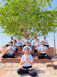 लूणकरणसर में 12वां अंतरराष्ट्रीय योग दिवस उत्साहपूर्वक मनाया, लोगों ने लिया नियमित योग का संकल्प