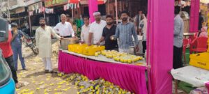 निर्जला एकादशी पर नर नारायण सेवा संस्थान ने लगाया विशाल सेवा शिविर, शीतल पेय व फल वितरित