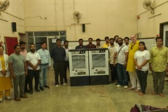गोविन्द्स ट्रस्ट ने कैंसर अस्पताल में बांटे फल-छाछ, मरीजों के लिए भेंट किए दो एयर कूलर