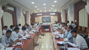प्रभारी सचिव हेमंत गेरा ने ली पीएचईडी की संभाग स्तरीय बैठक