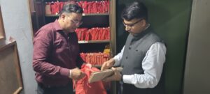 जिला कलक्टर ने राजस्थान प्राच्य विद्या प्रतिष्ठान का किया अवलोकन