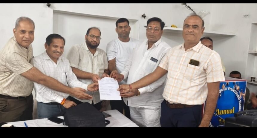बीकानेर जिला माहेश्वरी सभा के चुनाव हुए सम्पन्न, संजय करनाणी को बनाया जिलाध्यक्ष, सर्व समाज से मिल रहीं हैं निरन्तर बधाईयां