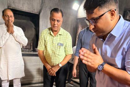 बीकानेर कलेक्टर निशांत जैन ने पुनरासर PHC का निरीक्षण किया, हनुमानजी मंदिर में किए दर्शन