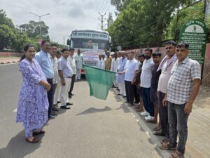 कृषि विभाग (आत्मा) : 40 प्रगतिशील किसानों का दल अंतरराज्यीय कृषक भ्रमण के लिए उत्तर प्रदेश रवाना