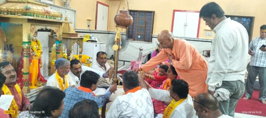 वंदे मातरम टीम द्वारा गोगा गेट सर्कल के पास जबरेश्वर महादेव मंदिर में रुद्राभिषेक का कार्यक्रम रखा गया