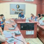 जिला कलेक्टर की अध्यक्षता में 'बेटी बचाओ-बेटी पढ़ाओ' सहित महिला सशक्तिकरण योजनाओं की समीक्षा बैठक आयोजित