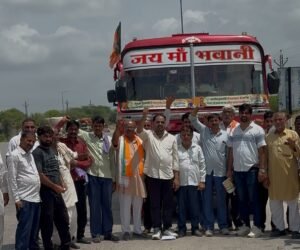 मुख्यमंत्री के स्वागत को श्रीडूंगरगढ़ से उमड़ा जनसैलाब, मेघासर के लिएविधायक सरस्वत क़े नेतृत्व में रवाना हुआ विशाल काफिला