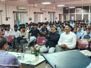 विश्व उद्यमिता दिवस पर राजकीय पॉलिटेक्निक महाविद्यालय में उद्यमिता एवं स्वरोजगार कार्यशाला आयोजित