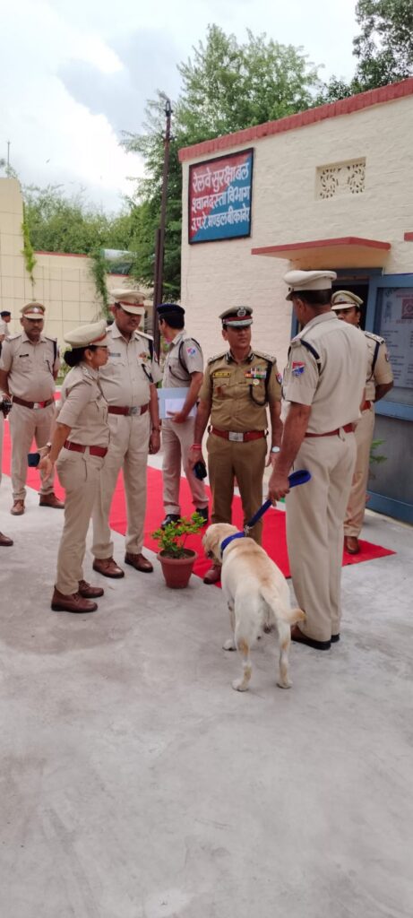 रेलवे सुरक्षा बल के महानिरीक्षक ने लालगढ़ पोस्ट एवं बैरक का किया निरीक्षण