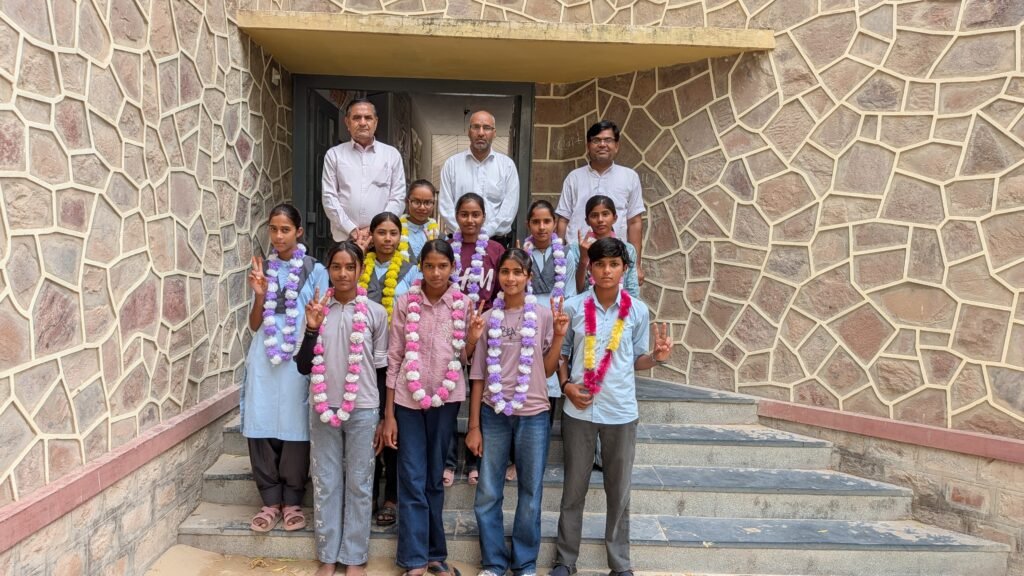 70वीं जिला स्तरीय खेलकूद प्रतियोगिता में मोमासर की छात्राओं का शानदार प्रदर्शन