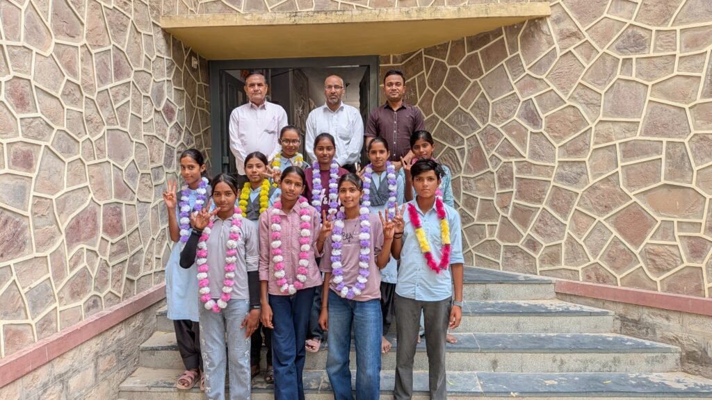70वीं जिला स्तरीय खेलकूद प्रतियोगिता में मोमासर की छात्राओं का शानदार प्रदर्शन