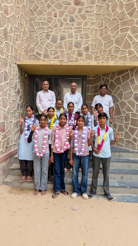70वीं जिला स्तरीय खेलकूद प्रतियोगिता में मोमासर की छात्राओं का शानदार प्रदर्शन