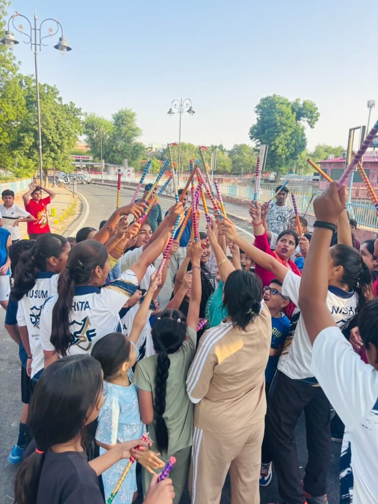 नवरात्रि के रंग में रंगा ‘संडे स्पोर्ट्स लैब’, डांडिया के साथ हुआ रविवार का शुभारंभ