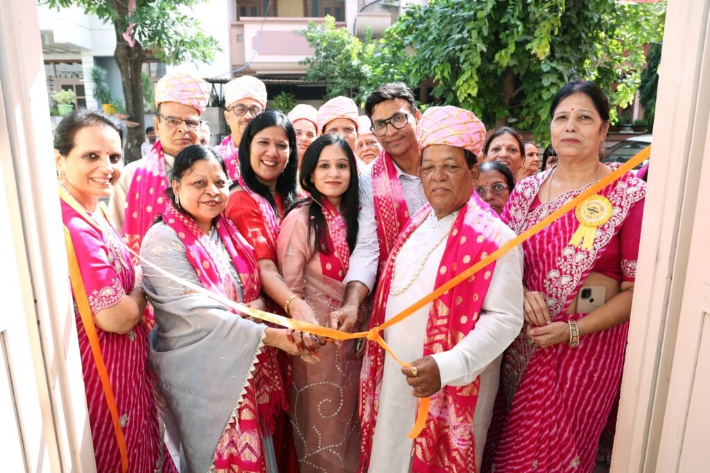 गायत्री नगर में महिला समूह द्वारा मेरा काम मेरी पहचान प्रदर्शनी का हुआ शुभारम्भ