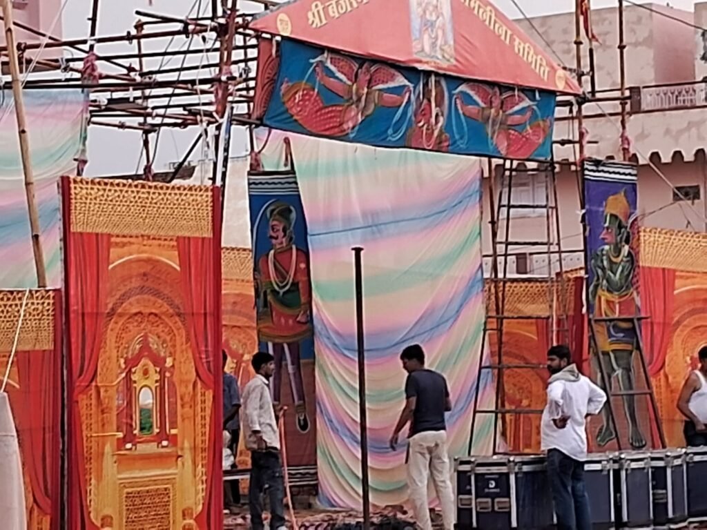 साध्वीवृंद के सान्निध्य में भांडाशाह जैन मंदिर में वार्षिक ध्वजा उत्सव एवं संगीतमय पूजा