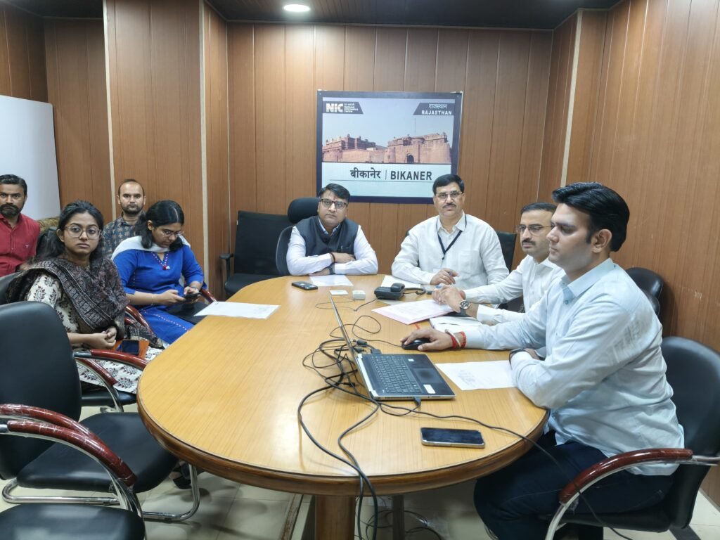 पंचायती राज आम चुनाव : तृतीय रेंडमाइजेशन में कार्मिकों को आवंटित हुए मतदान केंद्र, रिटर्निंग अधिकारियों को ग्राम पंचायतें आवंटित