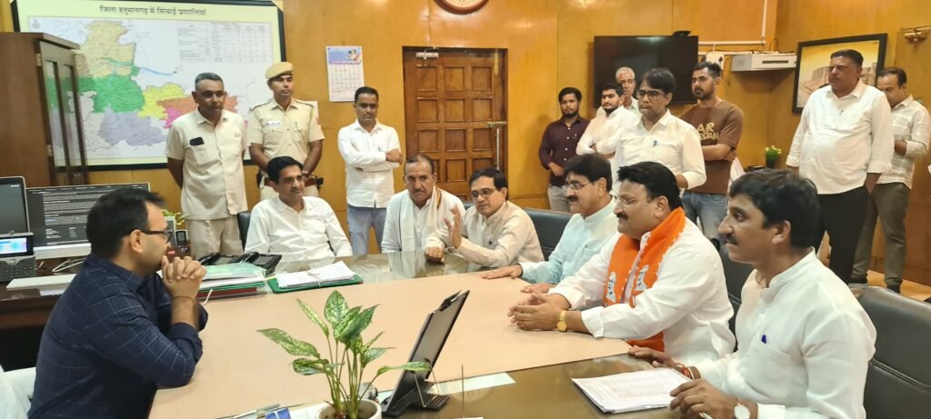 भाजपा प्रत्याशियों के चुनाव चिह्न जिला कलेक्टर को सौंपे